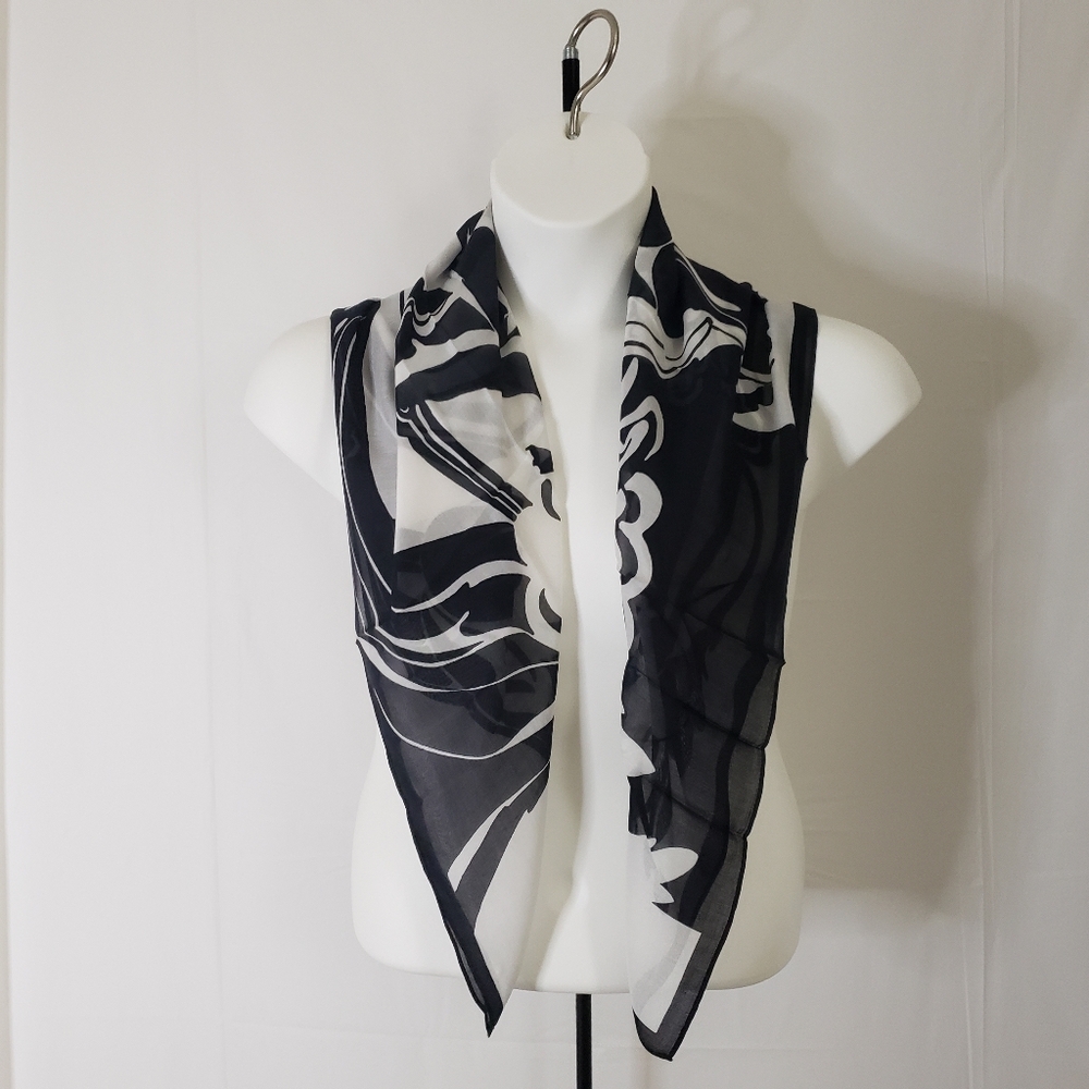 Talbots Black & White Scarf